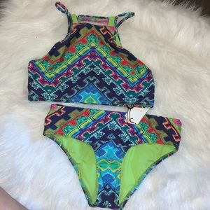 2️⃣ Nanette Lepore Girls swimsuit NWT